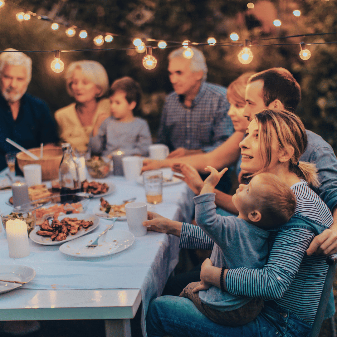 This image could represent having a meal with family during the holidays that could need healthy boundaries to get through. A therapist in Savannah, Ga could assist with setting them.